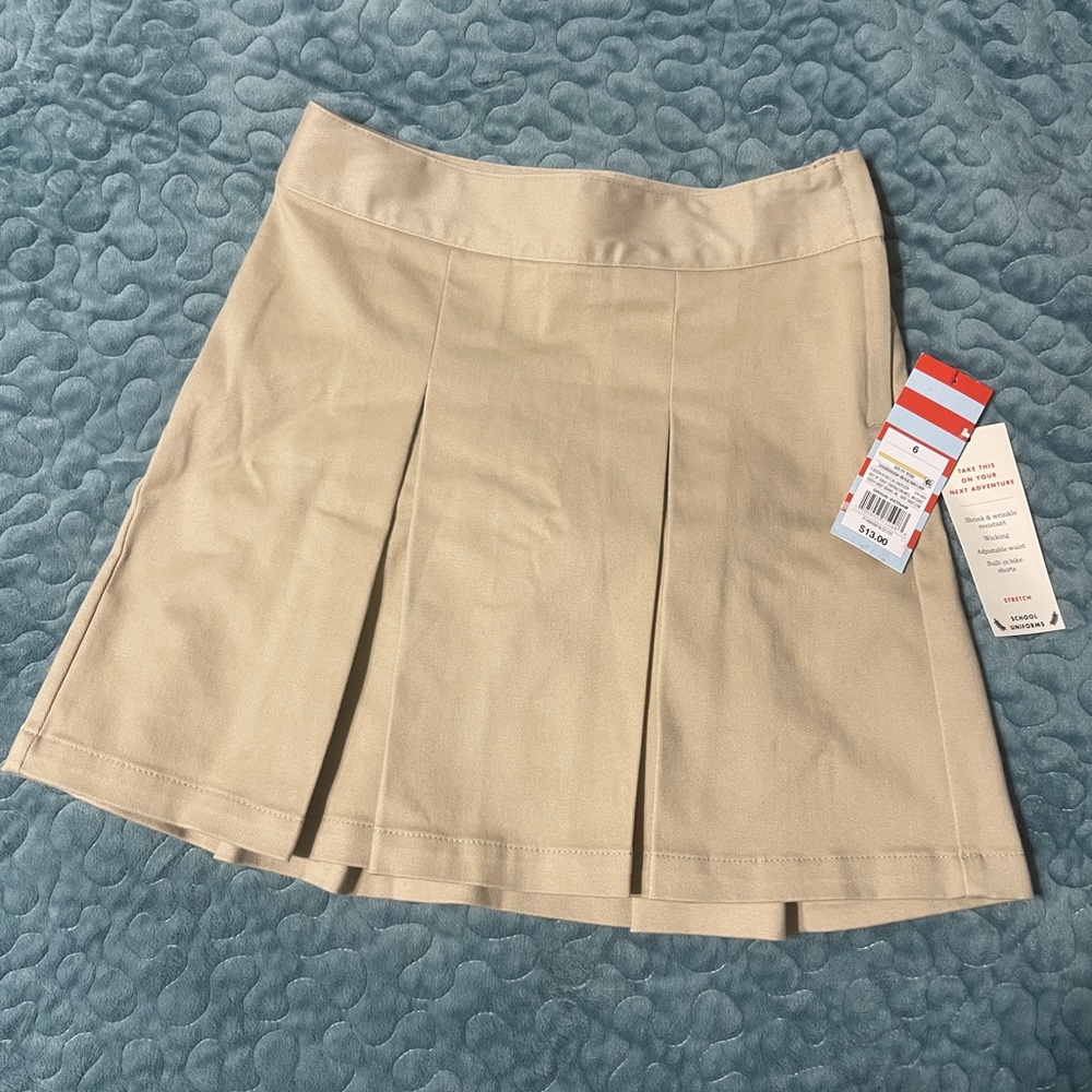 NWT Cat & Jack Girls School Uniforms Skirt/Bike Shorts Sz 6 Adjustable Waist Tan
